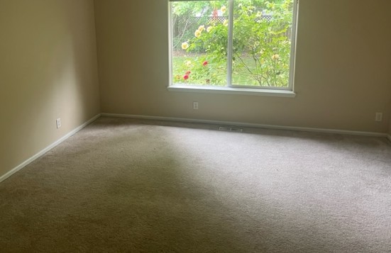 New plush carpet installation in Veneta, Oregon